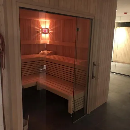 申普酒店 4*