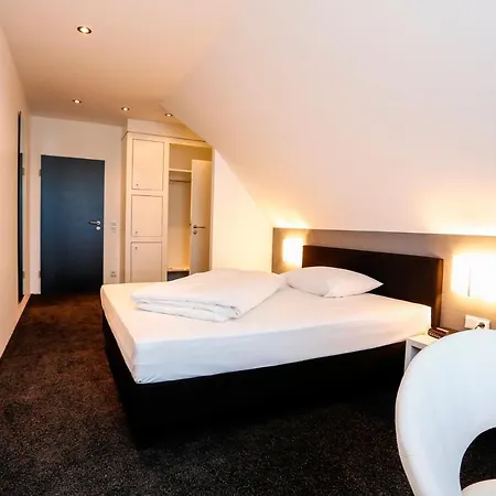 Schempp Hotel 4*